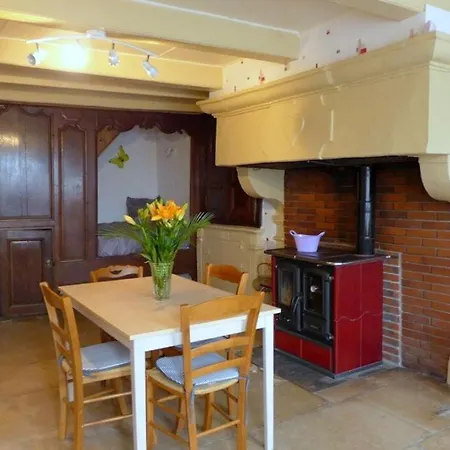 Holiday home Maison Rosalice *